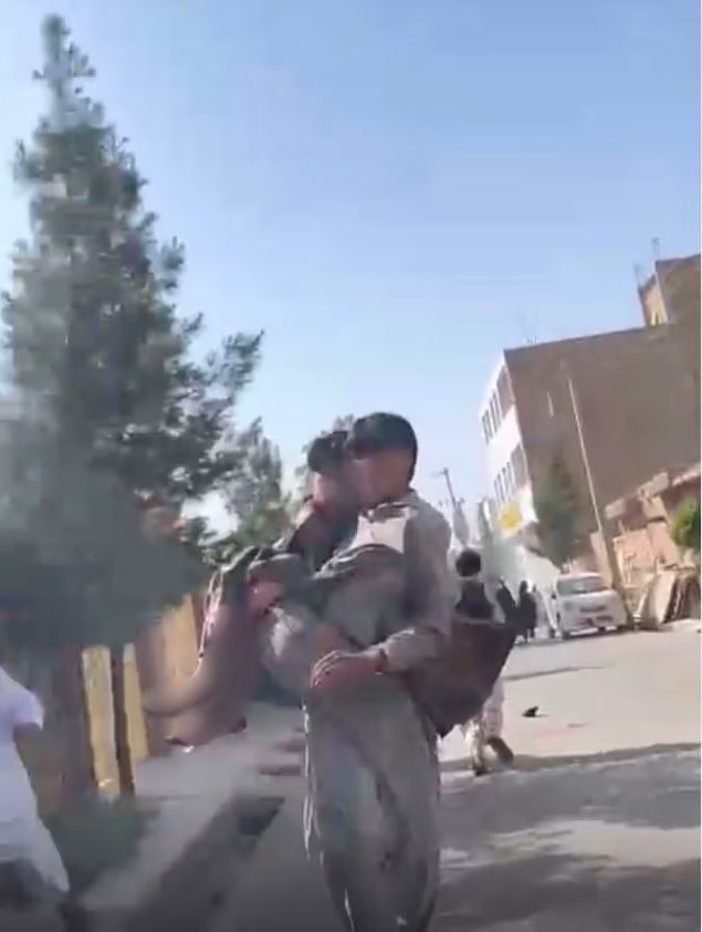 په هرات کې لاریونونه؛ د طالبانو له‌خوا په ډزو کې څو کسان ټپیان شوي دي