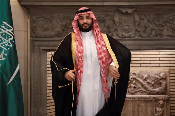 ولیعهد عربستان سعودی برای گفتوگو درباره خاورمیانه به فرانسه میرود