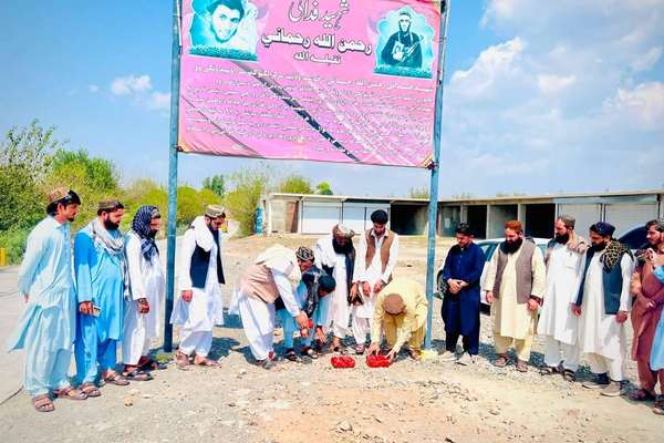 طالبان په ولایتونو کې د خپلو ځانمرګو بریدګرو په نومونو «یـادګاري څلي» جوړوي