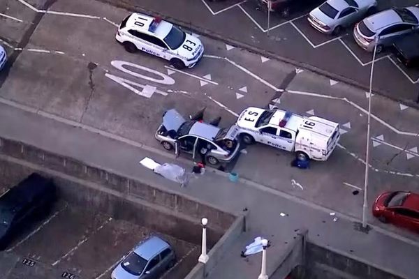 پولیس میگوید در تیراندازی در سیدنی ۱۶ نفر کشته شدند