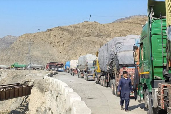 Torkham Border Crossing Closed for 3 Day; 6000 Trucks Stalled On Both Sides