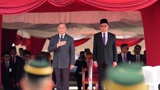 باكستان و ماليزيا تدعوان إلى تشكيل حكومة شاملة في أفغانستان