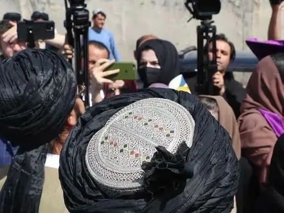 هيومن رايتس ووتش: نهج طالبان تجاه نساء أفغانستان اعتداءٌ على حقوق المرأة عالمياً