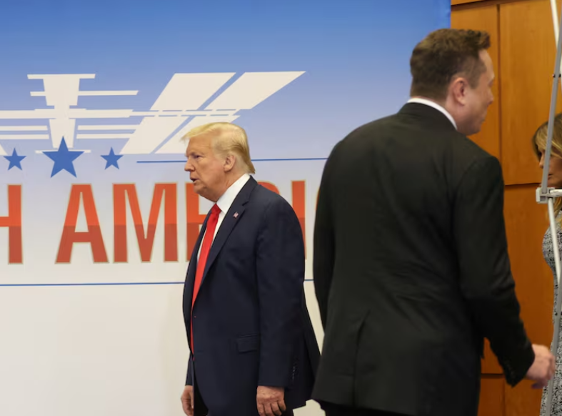 یک اتحادیه کارگری در امریکا از دونالد ترامپ و ایلان ماسک شکایت کرد