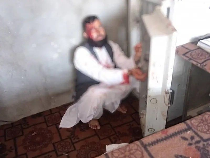 منابع در فراه می‌گویند دزدان مسلح 'با کارت پولیس طالبان سرقت می‌کنند'