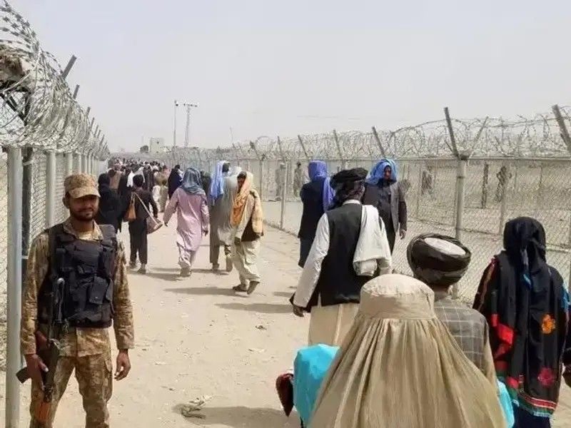 Pakistan Extends Registered Afghan Refugees Stay Till June 30