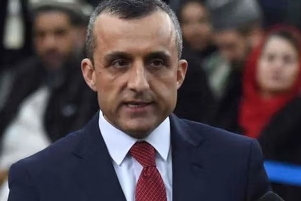 امر الله صالح: د امریکا سنا مجلس ولې طالبانو ته هره اوونۍ د ډالري کڅوړو په ورکړې چوپ دی