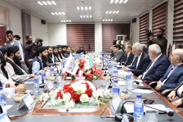 وزیر انرژی ایران، وزیر آب طالبان را به تهران دعوت کرد