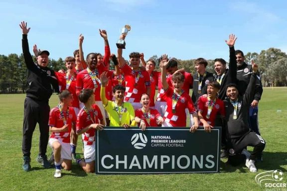 اسټرالیا مېشتي افغان ځوان لمر کټوازي د بارسلونا اکاډمۍ پام ځان ته اړولی