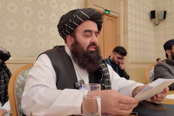 متقي: داعش د سیمې په نورو هېوادونو کې د تجهیز مرکزونه جوړ کړي دي