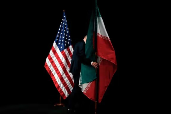 واشنګټن پوسټ: منځګړي غواړي د وېټکاف او عراقچي ترمنځ خبرې پر اټومي موضوع محدودې شي