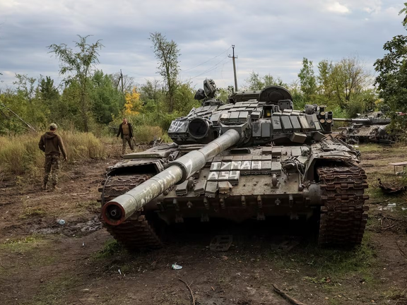 روسیه وايي ټانکونه یې د اوکراین د دونیڅک سیمې لویدیزې پولې ته رسیدلي