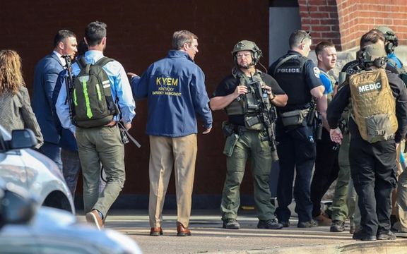 در پی تیراندازی در شهر لوییزویل امریکا، پنج نفر کشته و شش نفر زخمی شدند