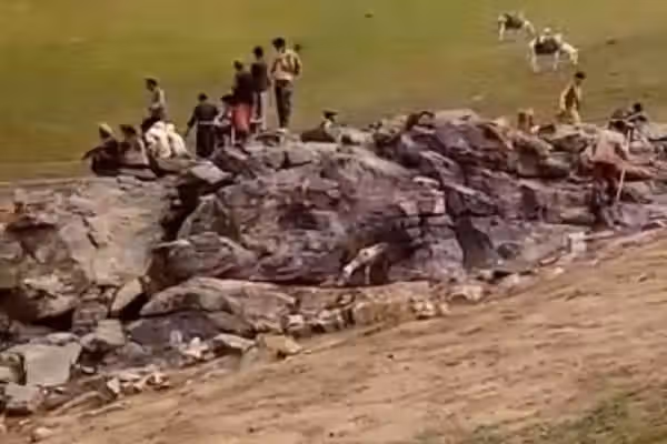 ادامه درگیری میان طالبان بر سر علفچر در جرم بدخشان