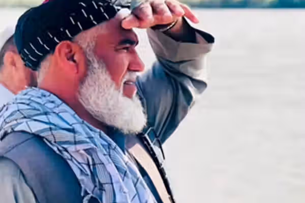 د تخار په چاهاب کې کړکېچ؛ طالبان خپل تاجک قوماندان غلام حسين ته خپلې وسلې بېرته سپاري