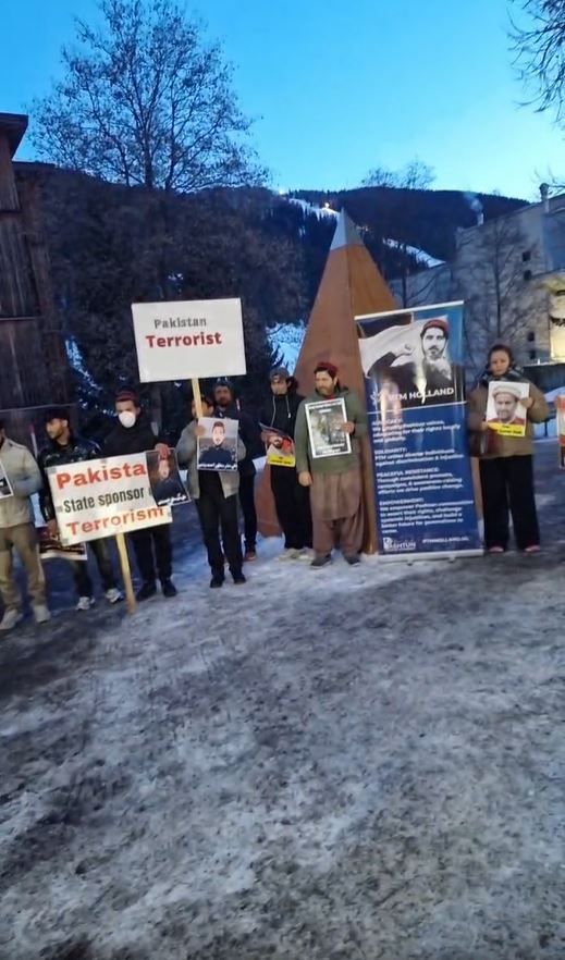 د پښتون ژغورنې غورځنګ غړو په سویزرلینډ کې د یوې نړۍوالې غونډې مخې ته اعتراض وکړ