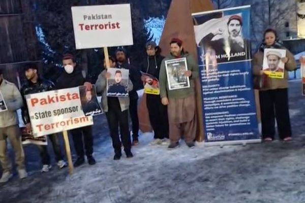 د پښتون ژغورنې غورځنګ غړو په سویزرلینډ کې د یوې نړۍوالې غونډې مخې ته اعتراض وکړ