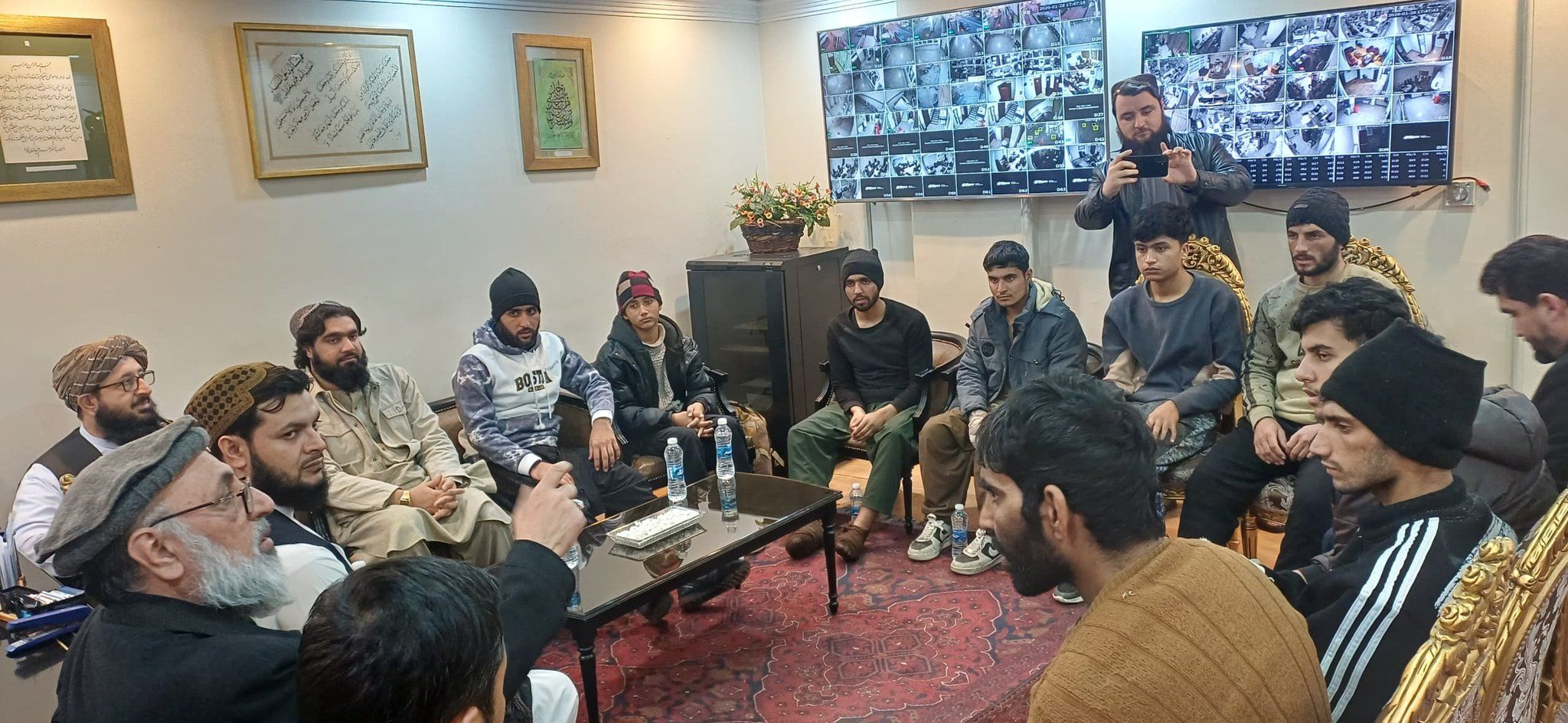 طالبان: د ترکیې پر پوله په واورو کې ژغورل شوي افغانان به ډېر ژر هېواد ته راستانه شي