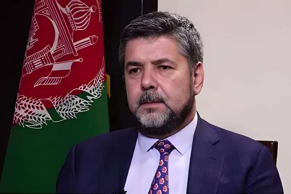 رحمتالله نبیل: د دین سیاسي کېدل او افراطي تعبیرونه د افغانستان راتلونکی کړکېچ سره مخ کړی