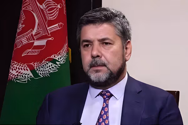 رحمتالله نبیل: د دین سیاسي کېدل او افراطي تعبیرونه د افغانستان راتلونکی کړکېچ سره مخ کړی