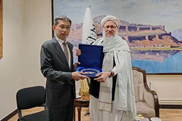 چین بیش از چهار میلیون دالر به برنامه بازگشت مهاجران افغان کمک کرده است