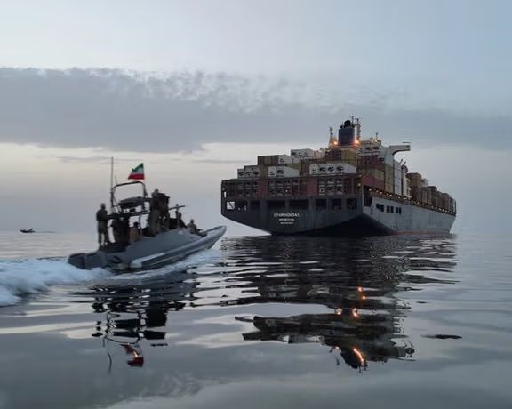 ملګرو ملتونو د هُرمز تنګي د بېړیو د تخلیې لنډمهالې طرحه وځنډوله