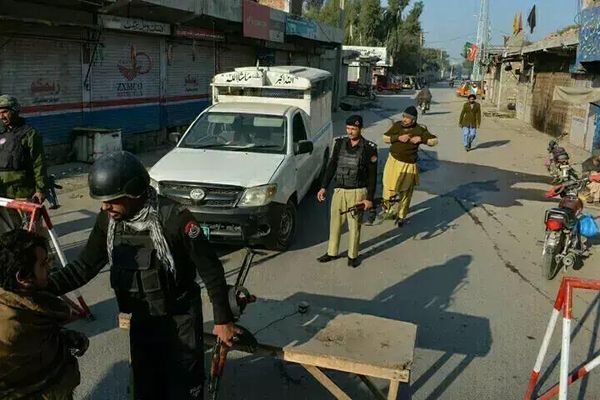 په خیبر پښتونخوا کې په څلورو جلا پېښو کې د یوې ښځې په ګډون پنځه کسان وژل شوي دي