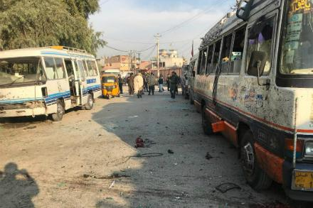 په جلال اباد کې پر لاریون کوونکو د طالبانو له خوا د شوي د ځانمرګي برید انځور