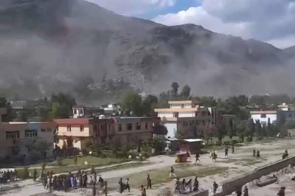 کونړ روغتون: پر کونړ د پاکستان بریدونو کې ۷ کسان وژل شوي او ۷۵ نور ټپیان دي