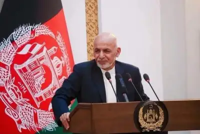غني: په افغانستان کې زما پاتې کېدو طالبانو ته مشروعیت ورکاوه