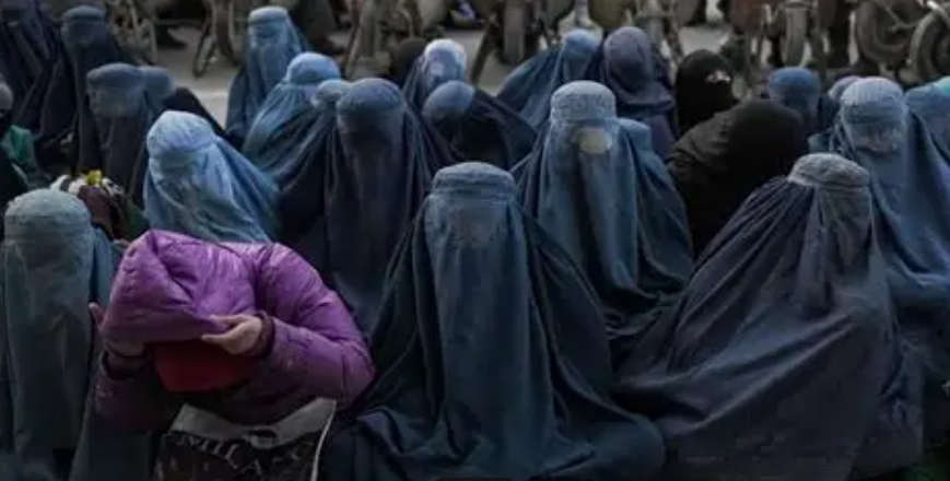 پنځه کاله وروسته؛ د طالبانو تر واک لاندې افغان ښځې وایي د راتلونکي لپاره هیله نه ده پاتې