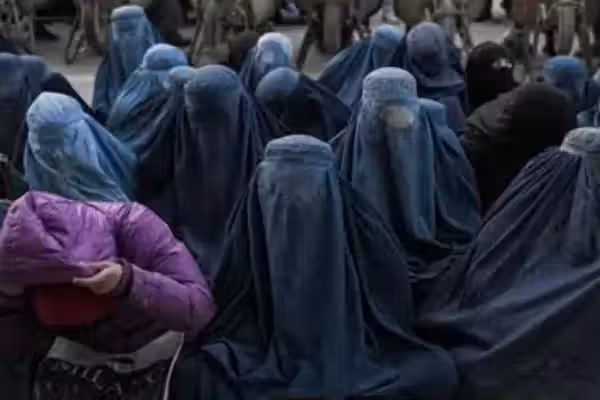 پنځه کاله وروسته؛ د طالبانو تر واک لاندې افغان ښځې وایي د راتلونکي لپاره هیله نه ده پاتې