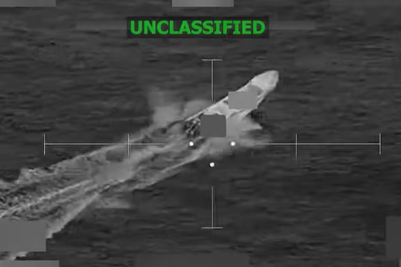 د امریکا پوځ وایي د نشه‌یي توکو پر قاچاق کوونکو پنځو کښتیو برید کې ۸ کسان وژل شوي