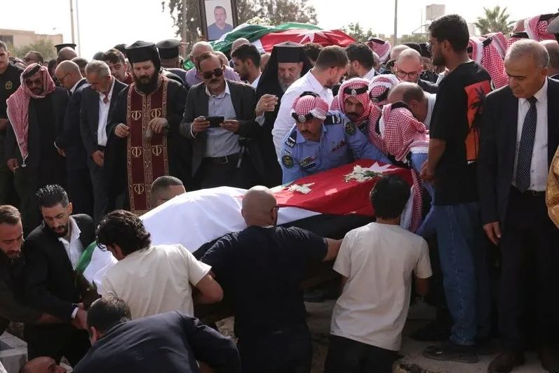 اُردن: پر کلیسا له برید وروسته مو په سوریه کې د وسله‌والو پر پټنځایونو هوايي بریدونه کړي