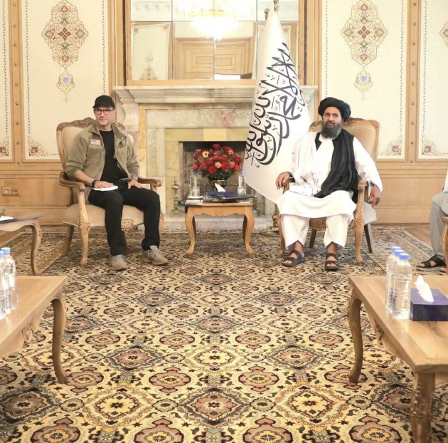 مبعوث أمريكي ينقل رسالة من ترامب إلى طالبان بشأن الإفراج عن معتقلين أميركيين