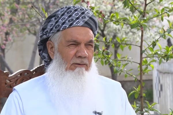 إسماعیل خان: استمرار حكم طالبان غير ممكن