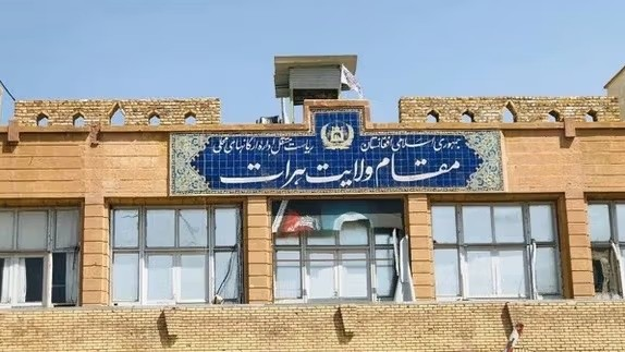 د ایران مرستیال سفیر د طالبانو له والي سره د کډوالو ستونزو ته د رسېدنې په تړاو خبرې کړې دي