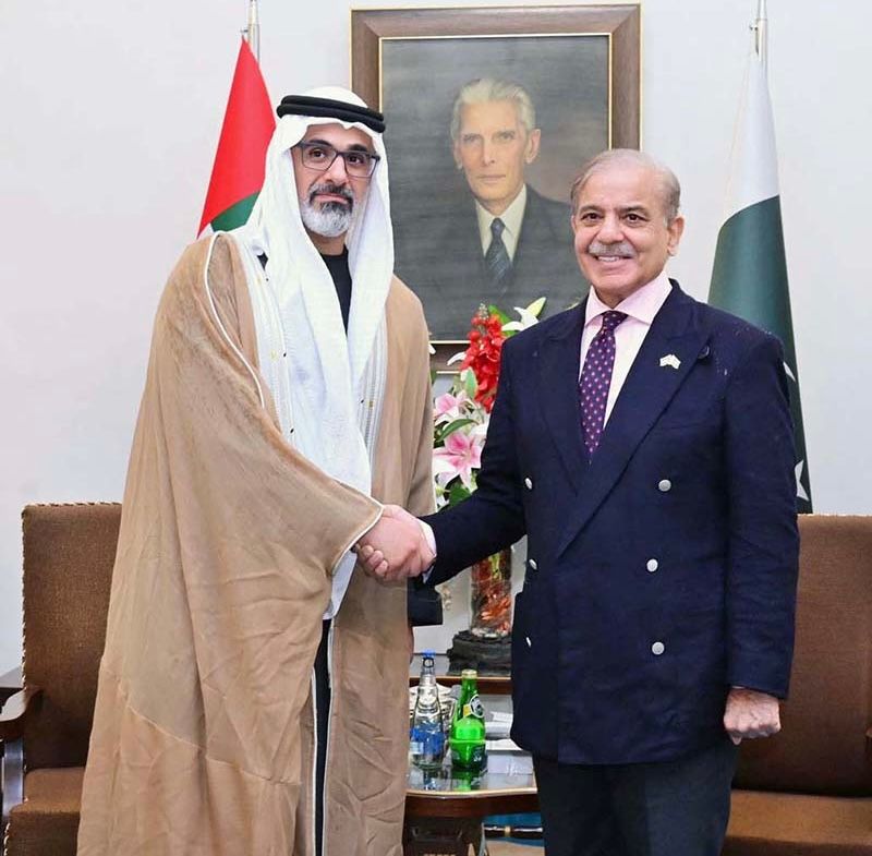 پاکستان ته د ابوظبۍ د ولیعهد سفر؛ دواړو لوريو د اړیکو پراختیا لپاره ۵ تړونونه لاسلیک کړل