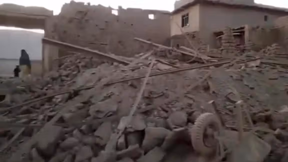 طالبان اعلام کرد به حملات پاکستان پاسخ میدهد