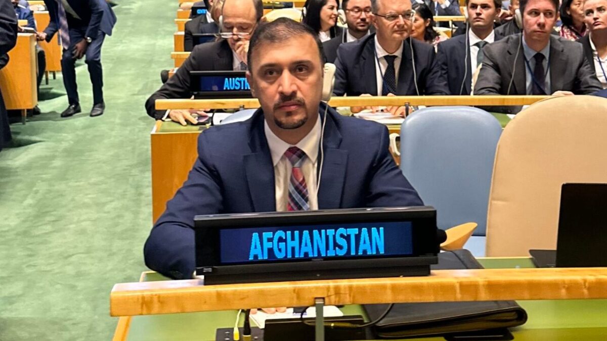 نصیر احمد فایق می‌گوید تصمیم درباره افغانستان باید به مردم سپرده شود