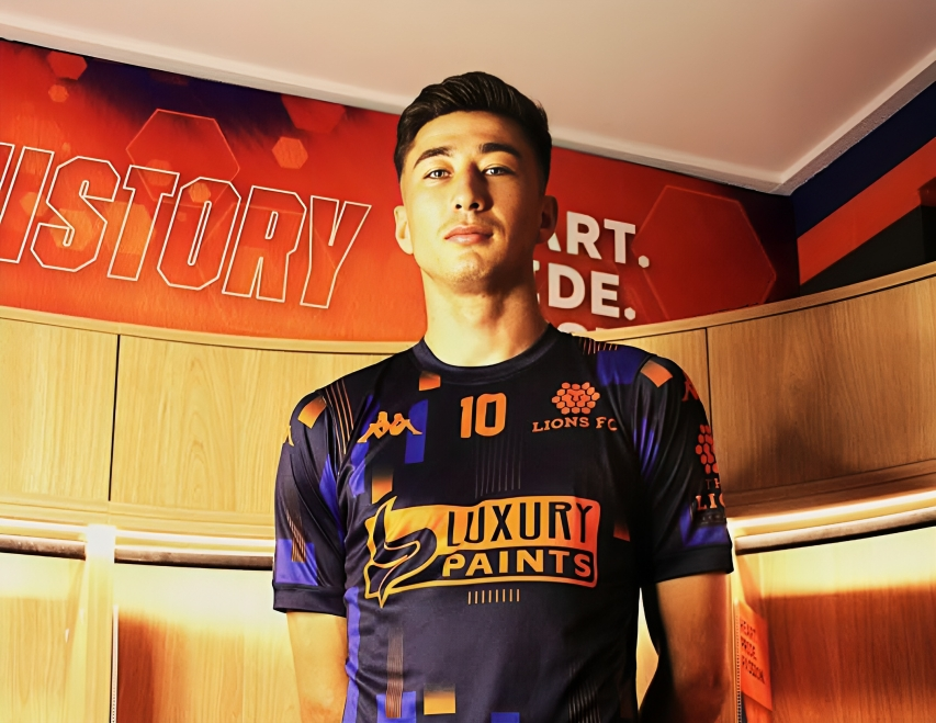 با اعلام رسمی باشگاه؛ رحمت اکبری ملی‌پوش فوتبال افغانستان به لاینز اف‌سی پیوست