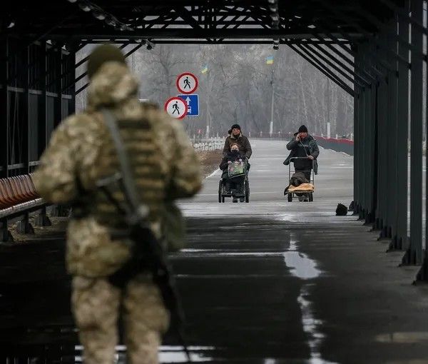 یک ماه پس از آغاز جنگ، شرایط انسانی در اوکراین بدتر شده و قوای نظامی روسیه کاهش یافته است