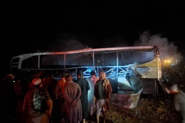 رحلة العودة تنقلب إلى كارثة: مصرع عشرات المهاجرين الأفغان في هرات