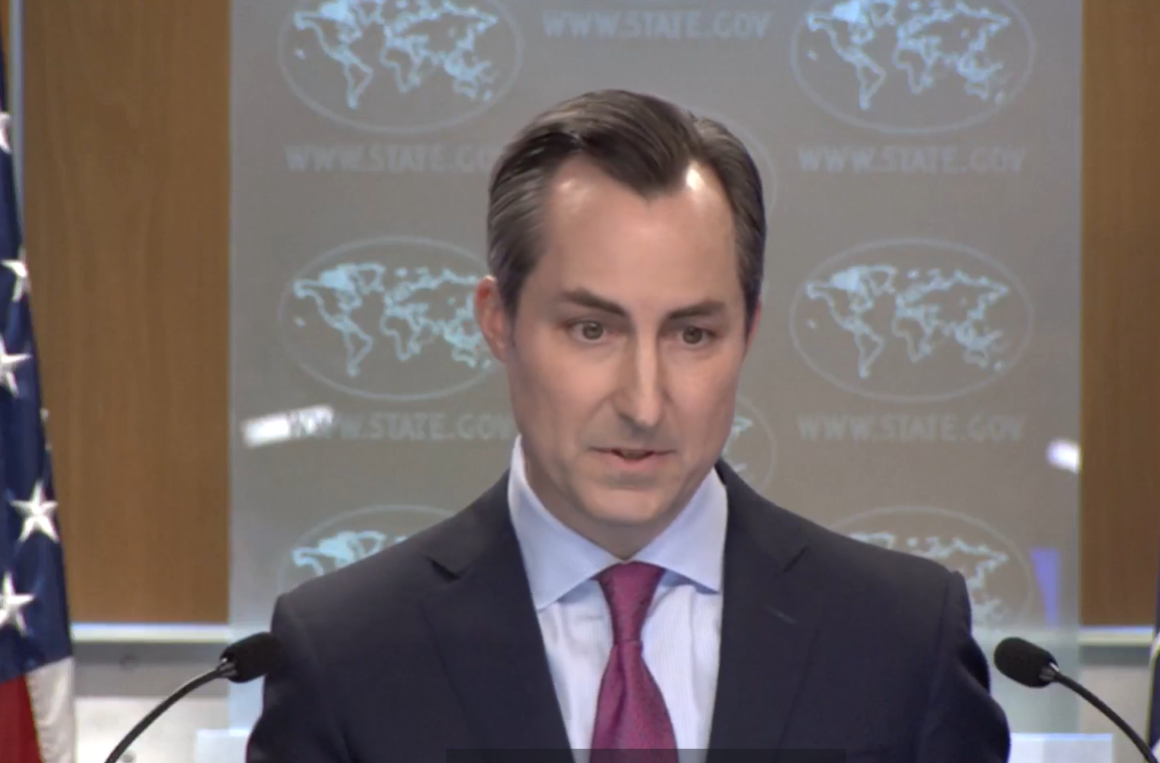 امریکا می‌گوید در مبارزه با تروریسم «شانه به شانه» در کنار پاکستان می‌ایستد