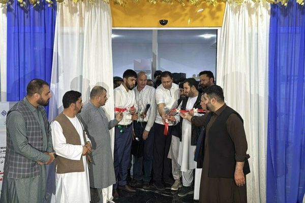 په مزارشریف کې د افغانستان او ازبکستان ترمنځ ګډه سوداګریزه خونه پرانیستل شوه
