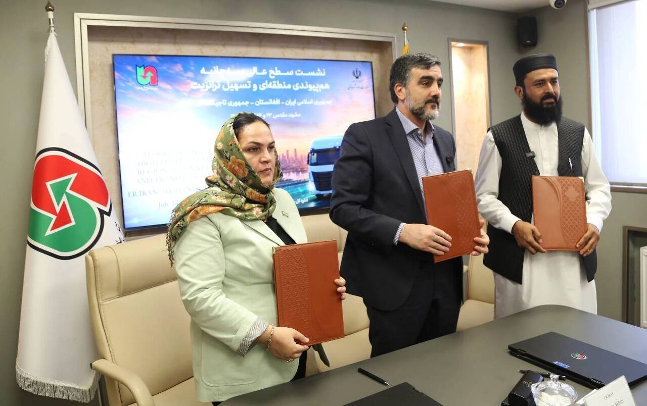 طالبانو له ایران او تاجکستان سره د ځمکني ټرانسپورټ پر درې اړخیز دهلېز هوکړه کړې