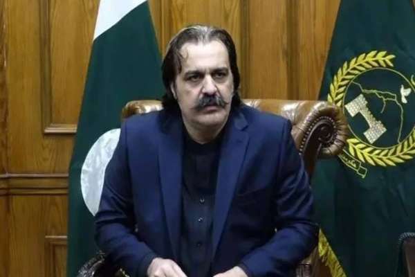 د خېبرپښتونخوا اعلی وزیر علي امین ګنډاپور د عمران خان په امر له خپلې دندې استعفا وکړه