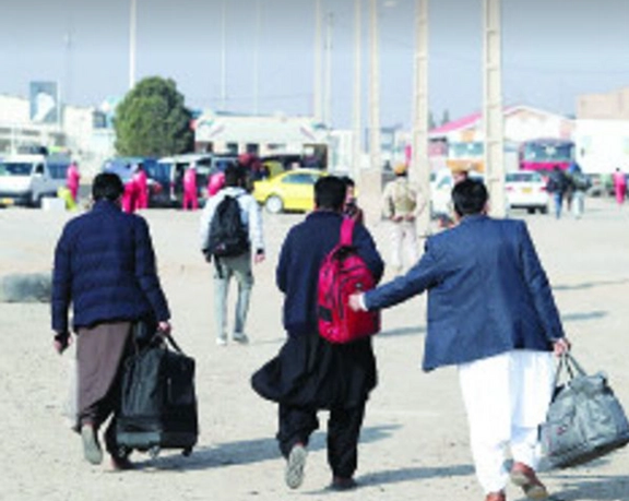 As Diseases Spread Across Afghanistan Border Controls Tightened, Says Iranian Official