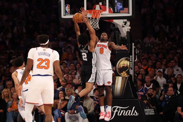 اسپرز با درخشش ومبانیاما نخستین پیروزی خود را در فینال NBA کسب کرد