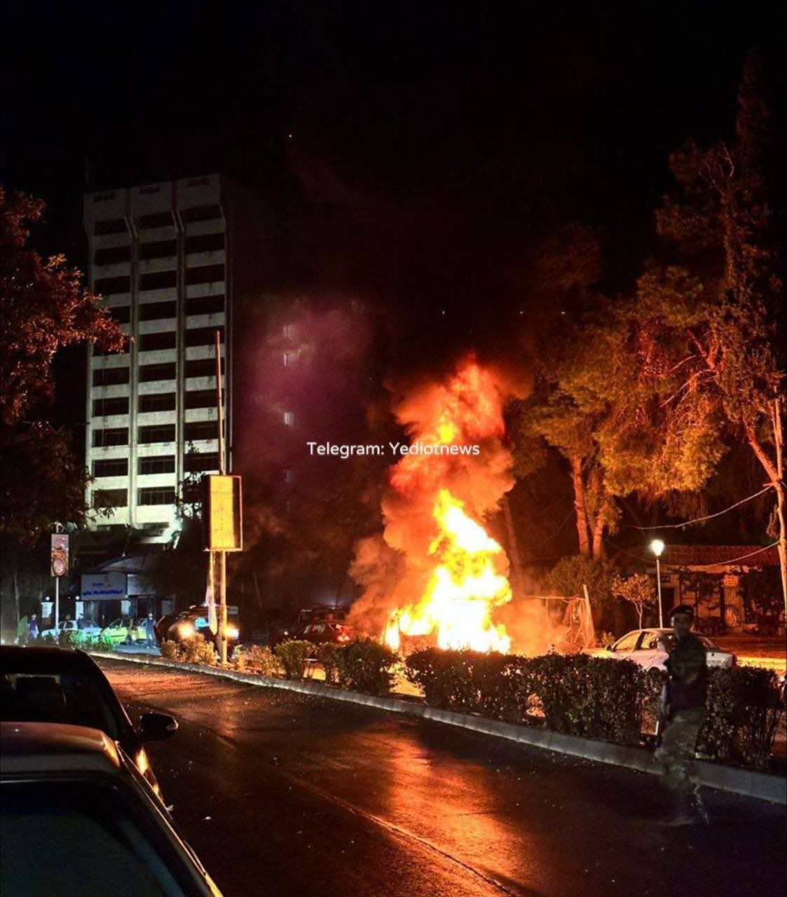 گزارش‌ها از «حمله اسرائیل» به یک موتر و آپارتمانی در نزدیکی سفارت جمهوری اسلامی در دمشق